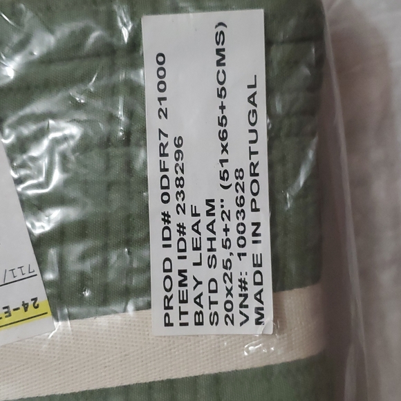 L.L. Bean Vintage matelasse Bedding. standard sham (1) - Picture 3 of 3